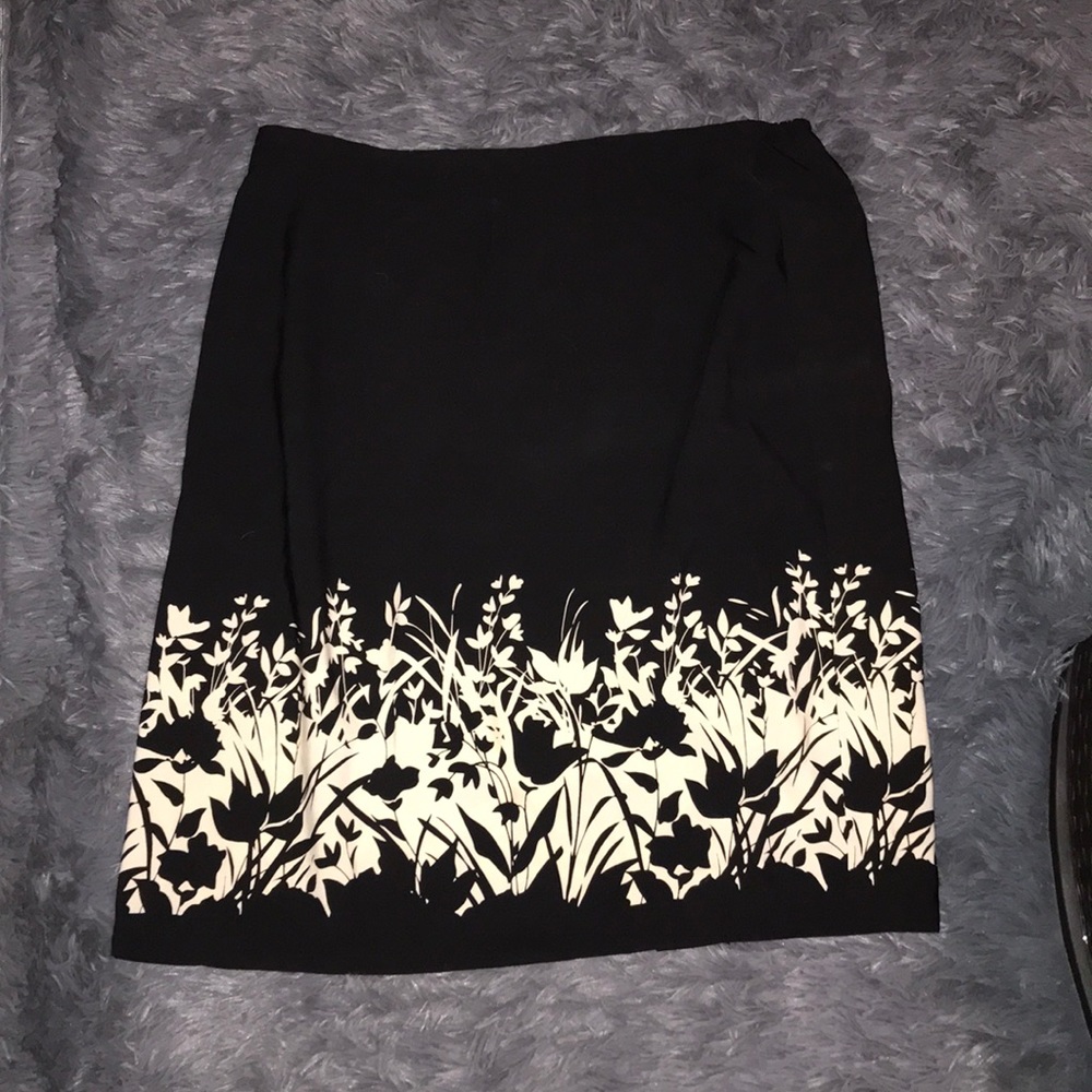 Black skirt
